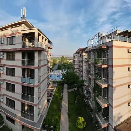 Tarsis Club & Aquapark Hotel