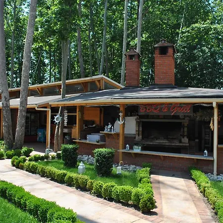 Tarsis Club & Aquapark מלון