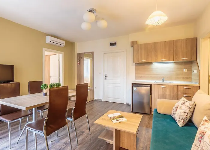 Hotel Tarsis Club & Aquapark 4*