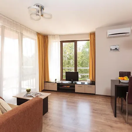 Aparthotel Tarsis Club & Aquapark