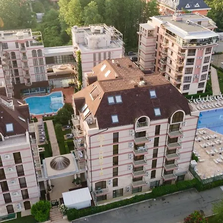 Aparthotel Tarsis Club & Aquapark Sunny Beach