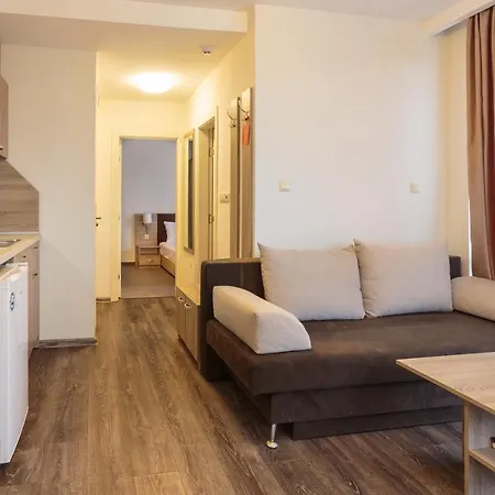 Aparthotel Tarsis Club & Aquapark