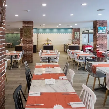 Aparthotel Tarsis Club & Aquapark Sunny Beach
