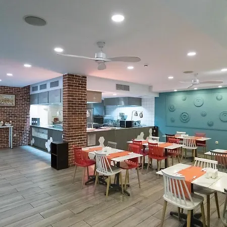 Tarsis Club & Aquapark מלון 4*