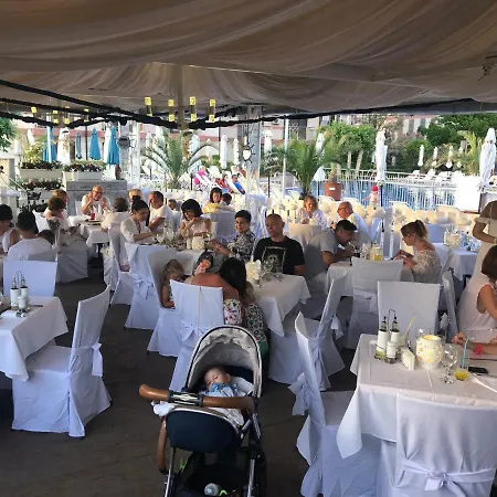 Tarsis Club & Aquapark מלון 4*